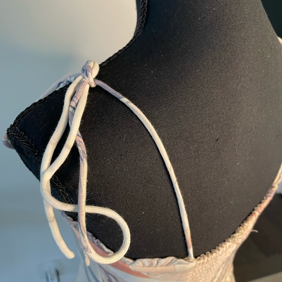 Wilfred Pattern Flirty Mini Dress with Shoulder ties (6) - Picture 3 of 5